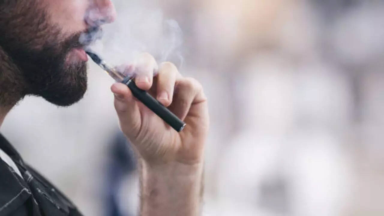 UK Doctors Urge Government To Combat 'Vaping Epidemic' Among Youth