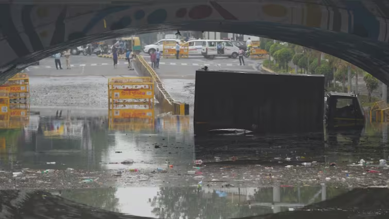 Delhi's Minto bridge to be repaired