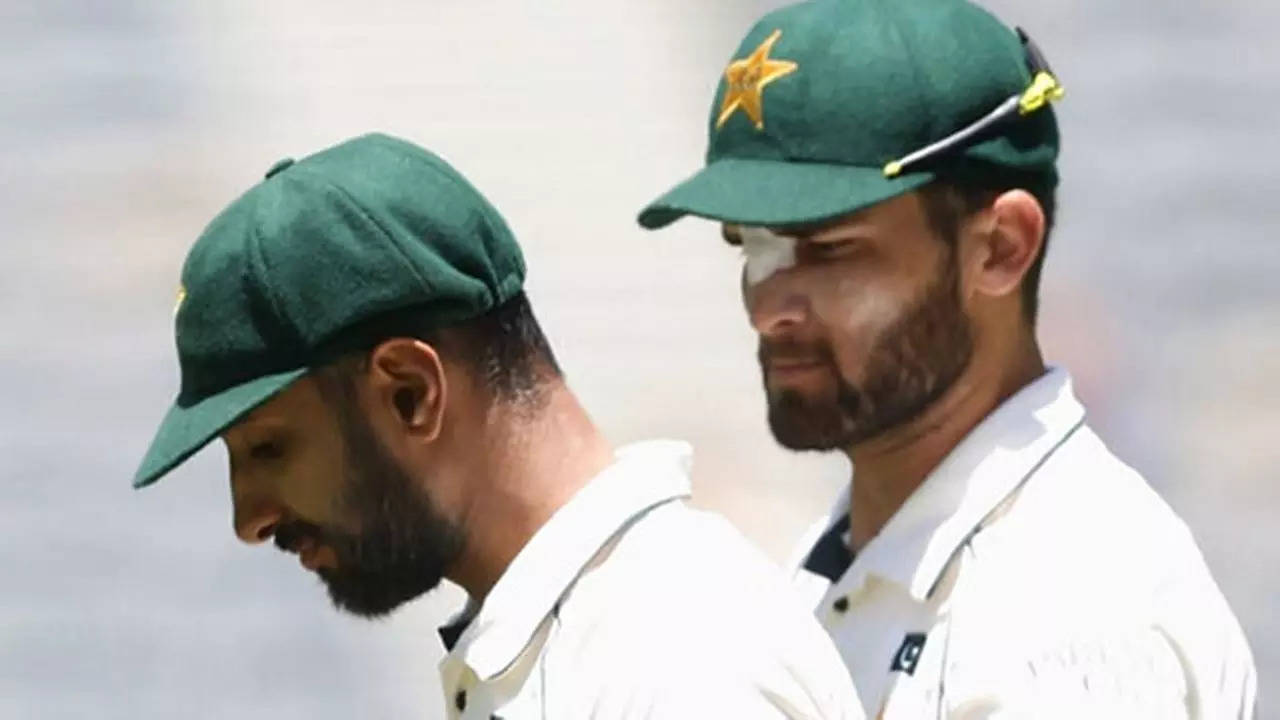 what about babar azam and others, pakistan former cricketer ahmad shahzad on shaheen afridi  exclusion from pakistan team