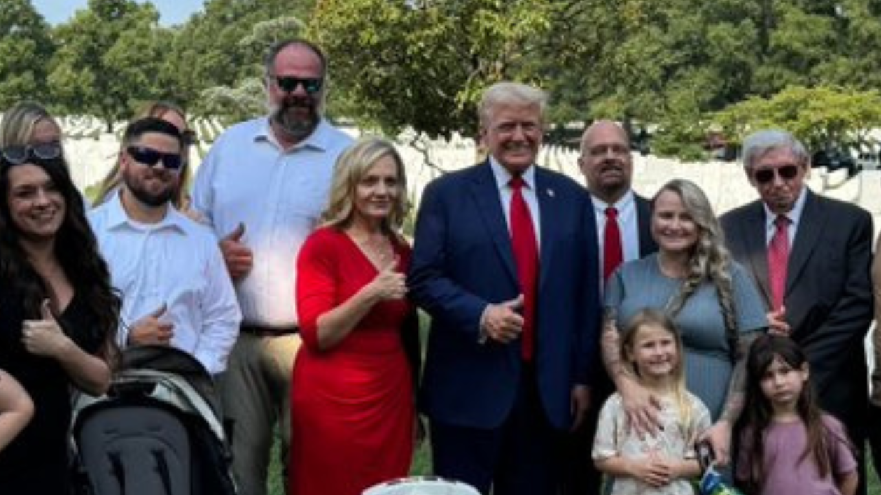 Trump with kelly Barnett and other gold star families