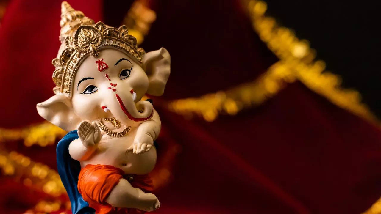 ganesh chaturthi 2024: date and guidelines for installing the perfect ganpati idol at home