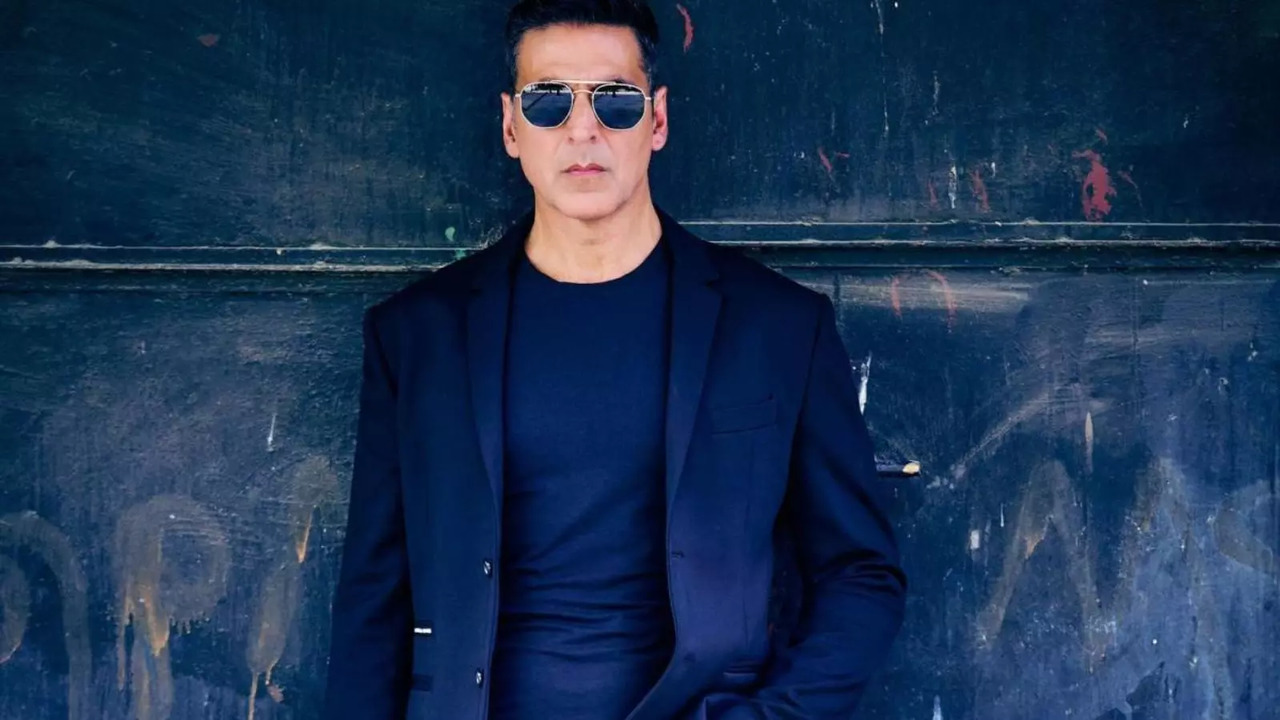 Akshay Kumar's Big Birthday Surprise Involves Heri Pheri Director Priyadarshan And New Poster Release: Report