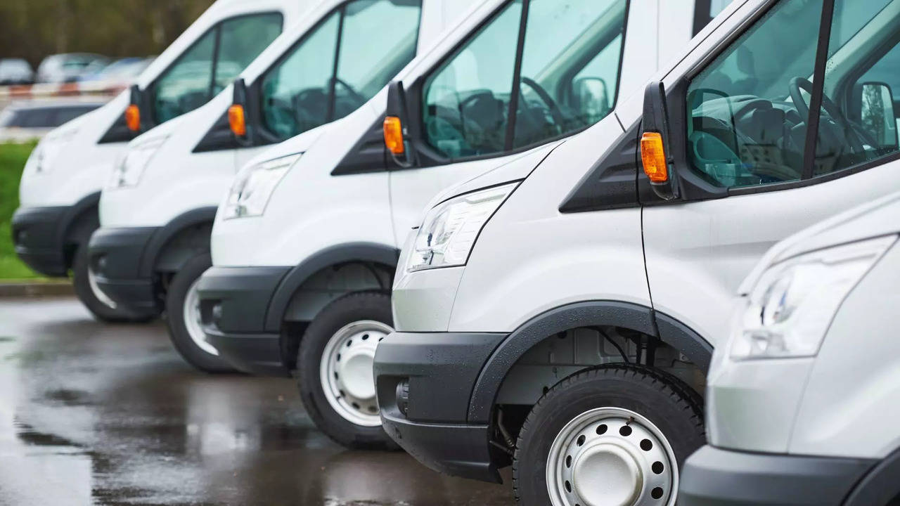 indian commercial vehicle industry reverses decline, to see modest growth in fy25