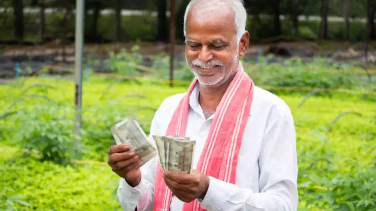 pm kisan maan dhan yojana farmers get rs 3000 pension every month in these scheme eligibility how to avail the benefit