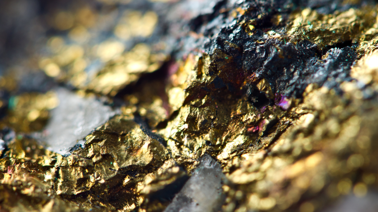 How Earthquakes Could Be Responsible For Gold Nugget Formation: New Study Reveals