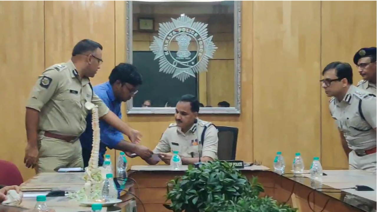 Junior doctors meet Kolkata police commissioner