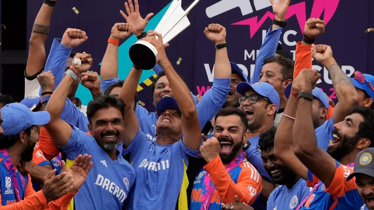 'My Kids Will Think I've Gone Mad': Rahul Dravid's Hilarious Take On Wild T20 World Cup Celebration