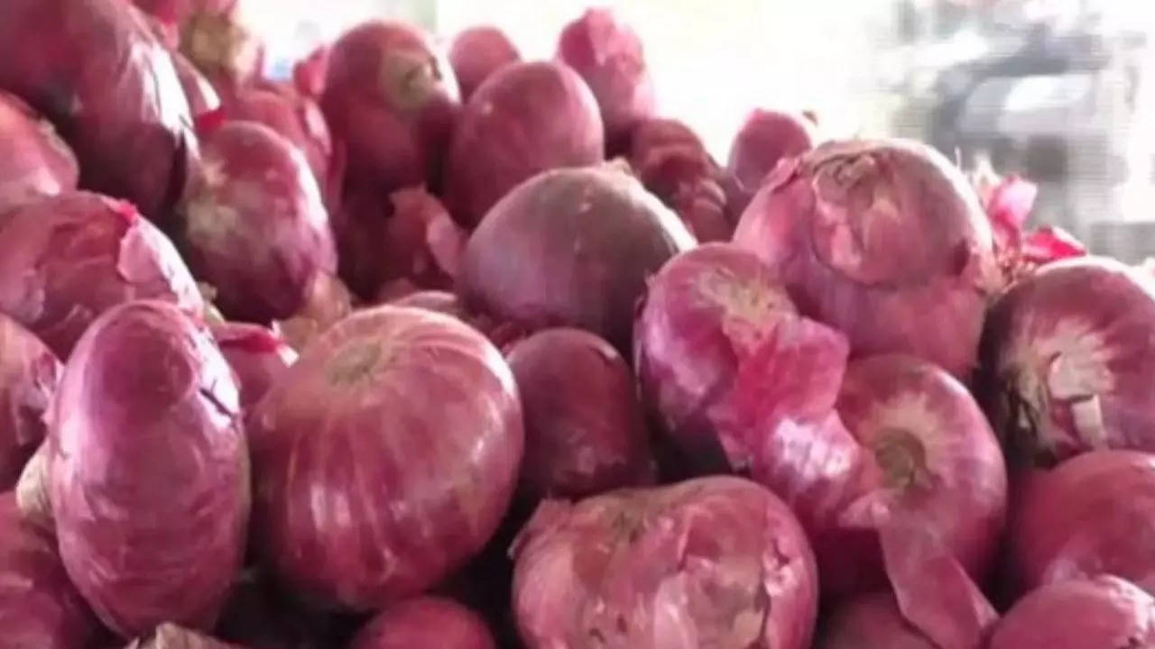 centre to sell onions at rs 35 per kg from thursday in delhi-ncr, full details inside