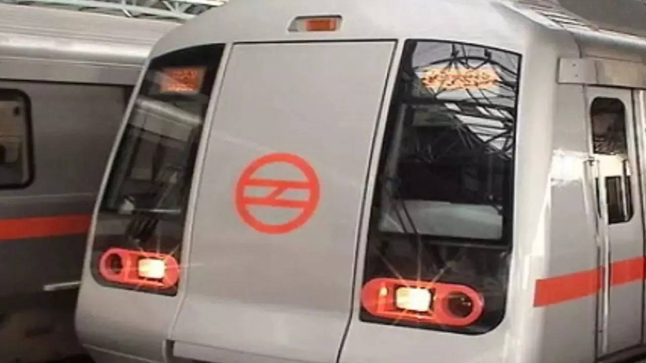 delhi metro rithala-narela corridor to extend to haryana's kundli-nathupu