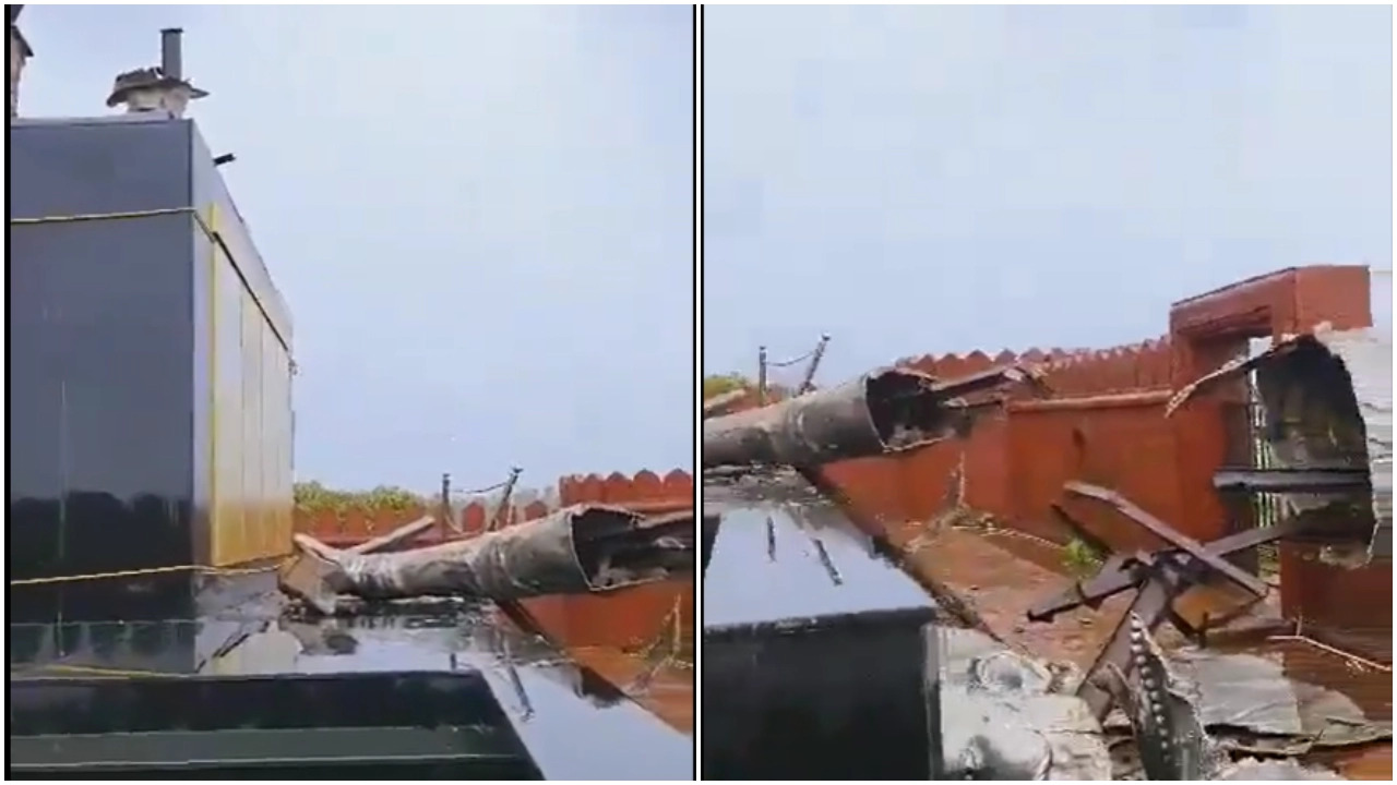 Chhatrapati Shivaji Maharaj's 35-Foot-Long Statue Collapses in Maharashtra (Photo: Screengrab/X)