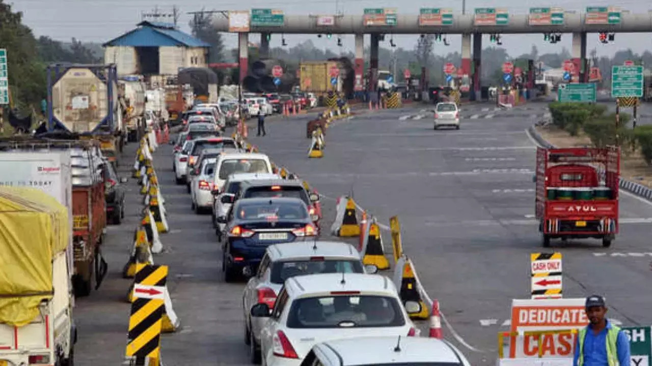 Toll Plaza Monitoring.