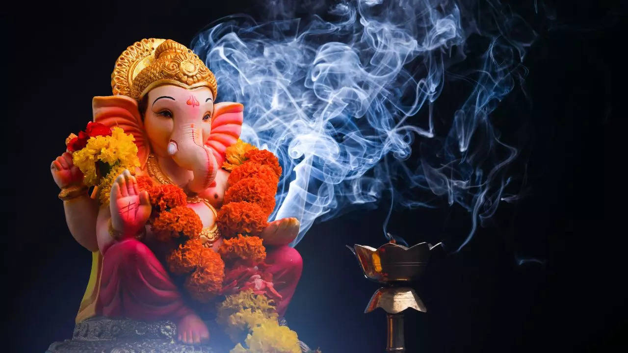 importance of 21 leaves, in lord ganesha puja,vijayaka chavithi