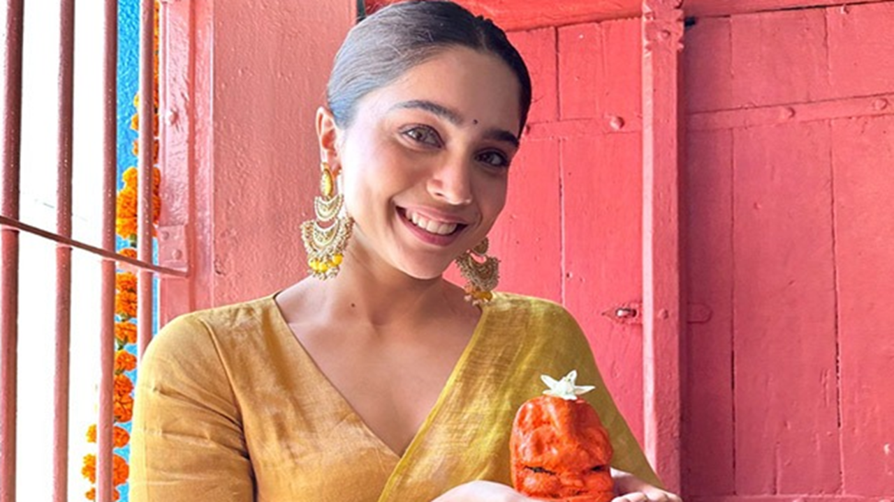 Munjya Fame Sharvari Wagh Is All Set For Ganesh Chaturthi With Hand-Made Gujiyas