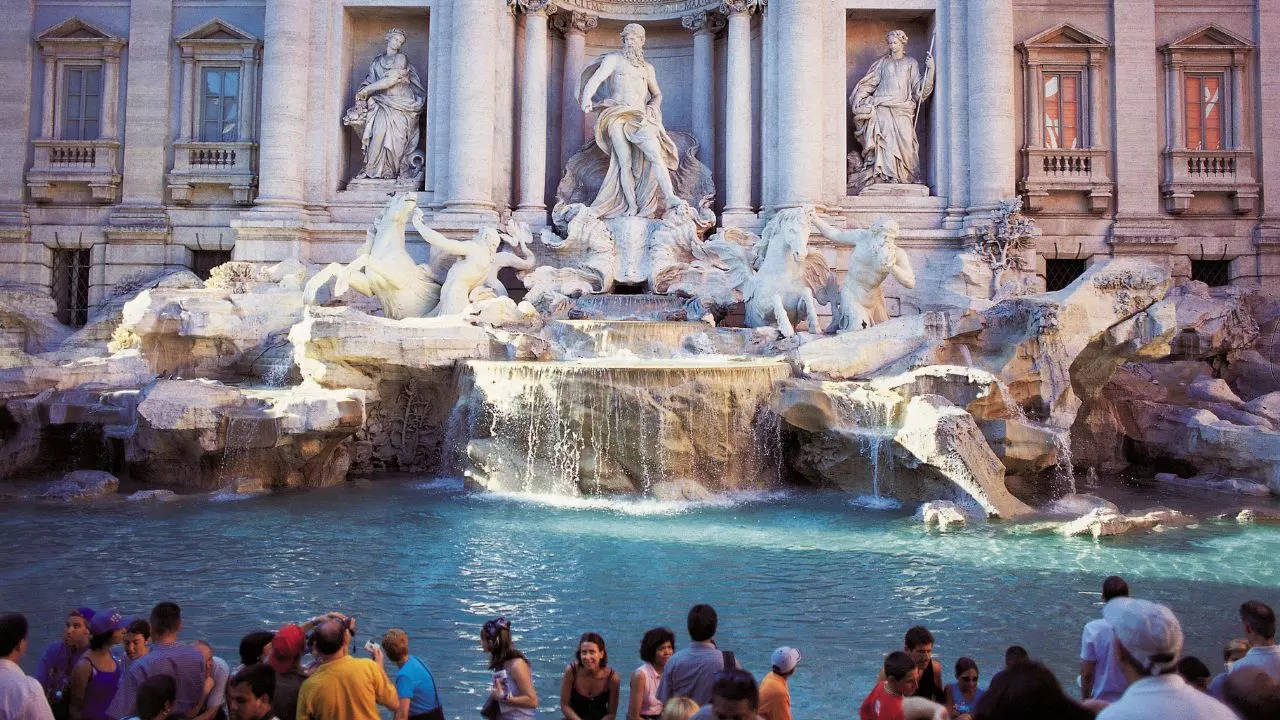 rome mulls ticketing system to protect trevi fountain