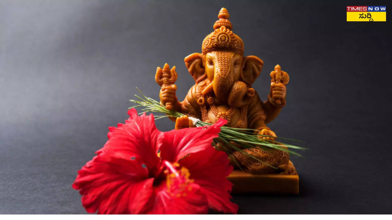 mantra for lord ganesha that are said to help remove obstacles from life to solve problems