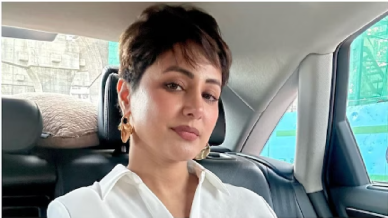 Hina Khan Drops Cryptic Note On Abandonment After Her Mucositis Diagnosis