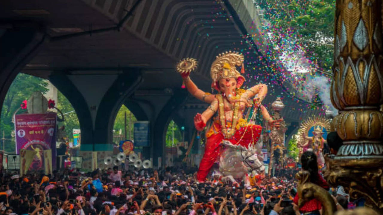 School Assembly News Headlines September 7: Ganesh Chaturthi Holiday, Chakka Jam in Kolkata & Other News