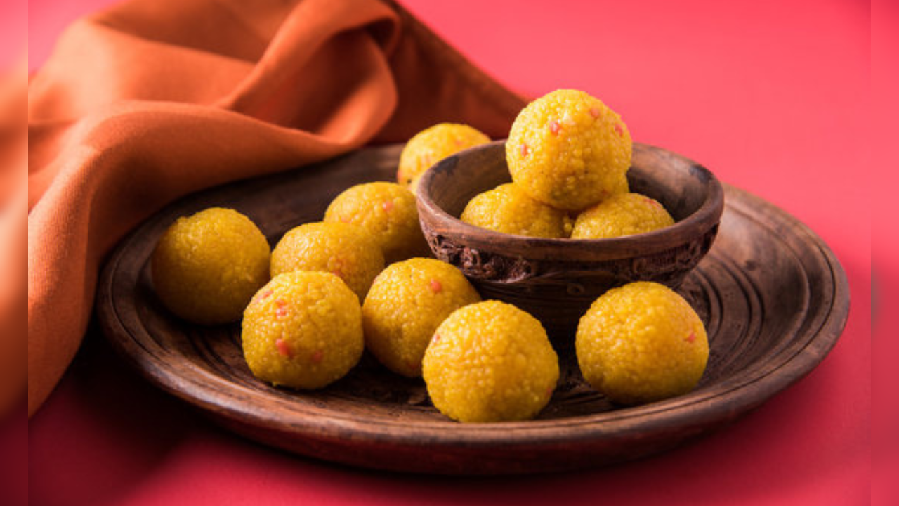 ganesh  chaturthi special recipe to make bundi ladoo soft and perfect in marathi