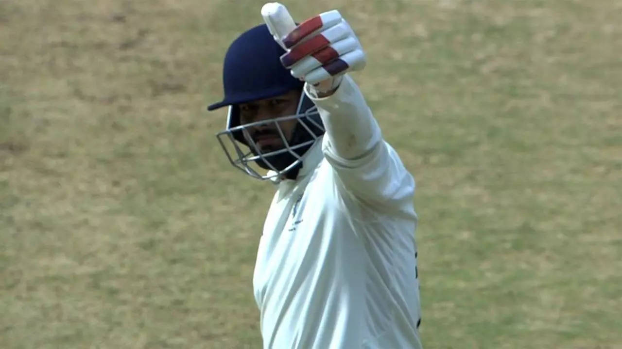 Duleep Trophy 2024 IND A vs IND B Sarfaraz Khan Rishabh Pant Put India B In Command At Stumps