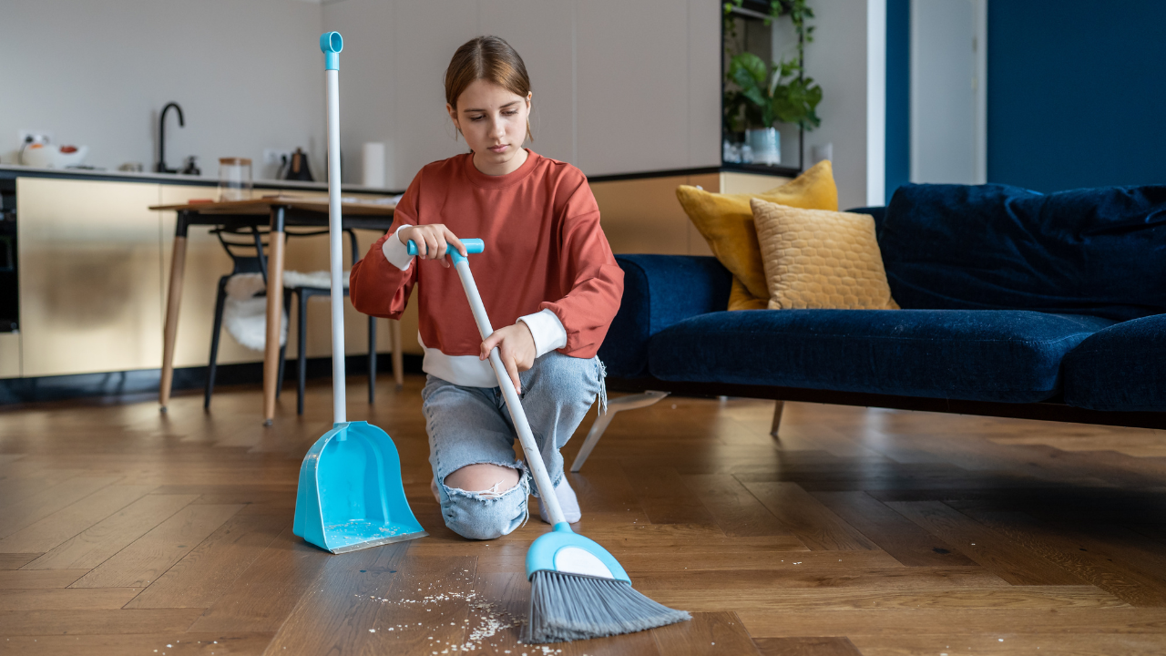 Teens doing chores (Credit-Canva)