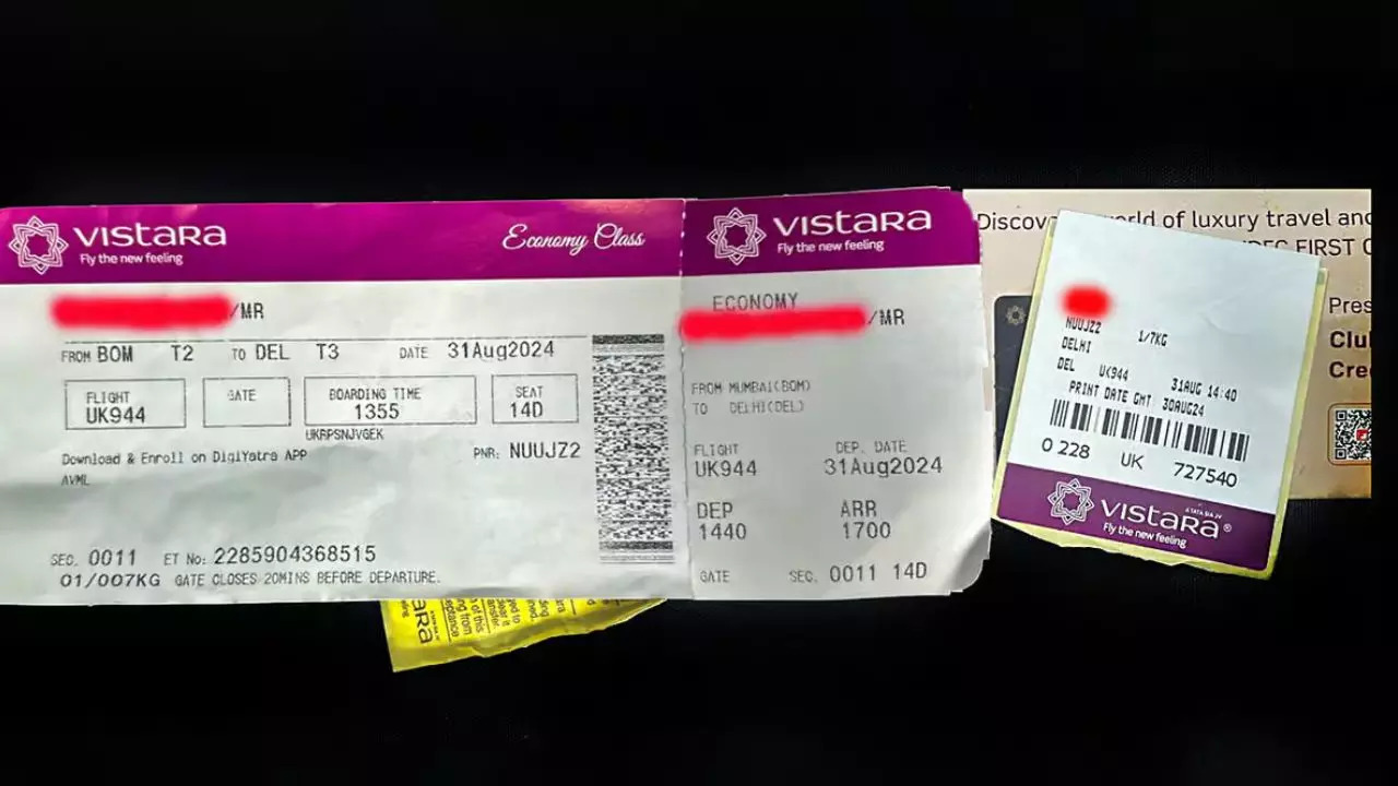 Vistara passenger flies DEL-MUM on MUM-DEL boarding pass of different date