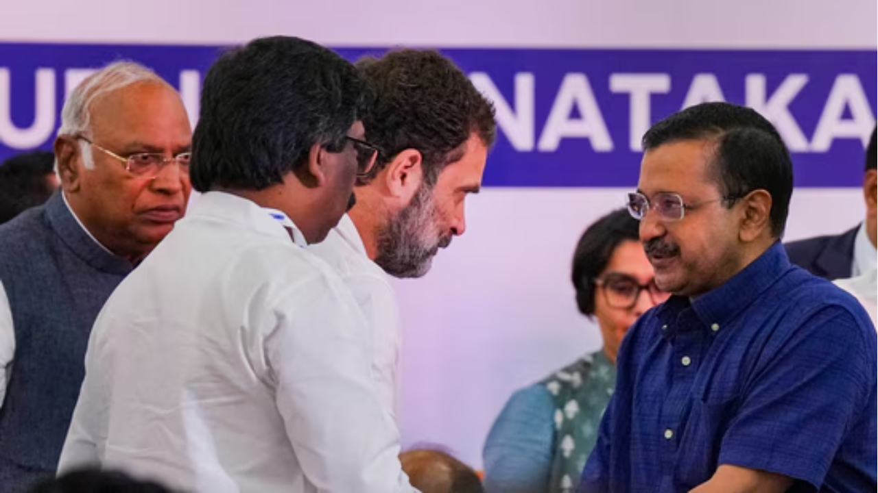 LoP Rahul Gandhi with Delhi CM Arvind Kejriwal during a joint press conference in Bengaluru