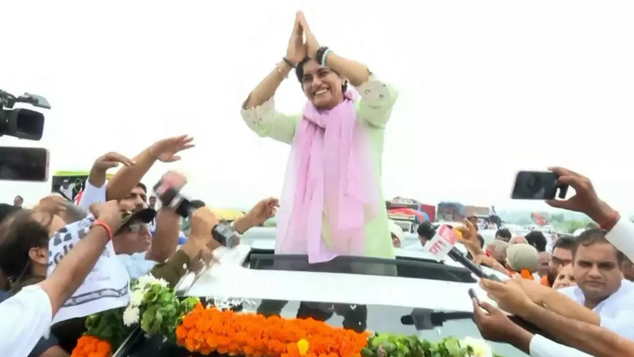 for julana assembly seat haryana vinesh phogat starts election campaign and slaps oppositions