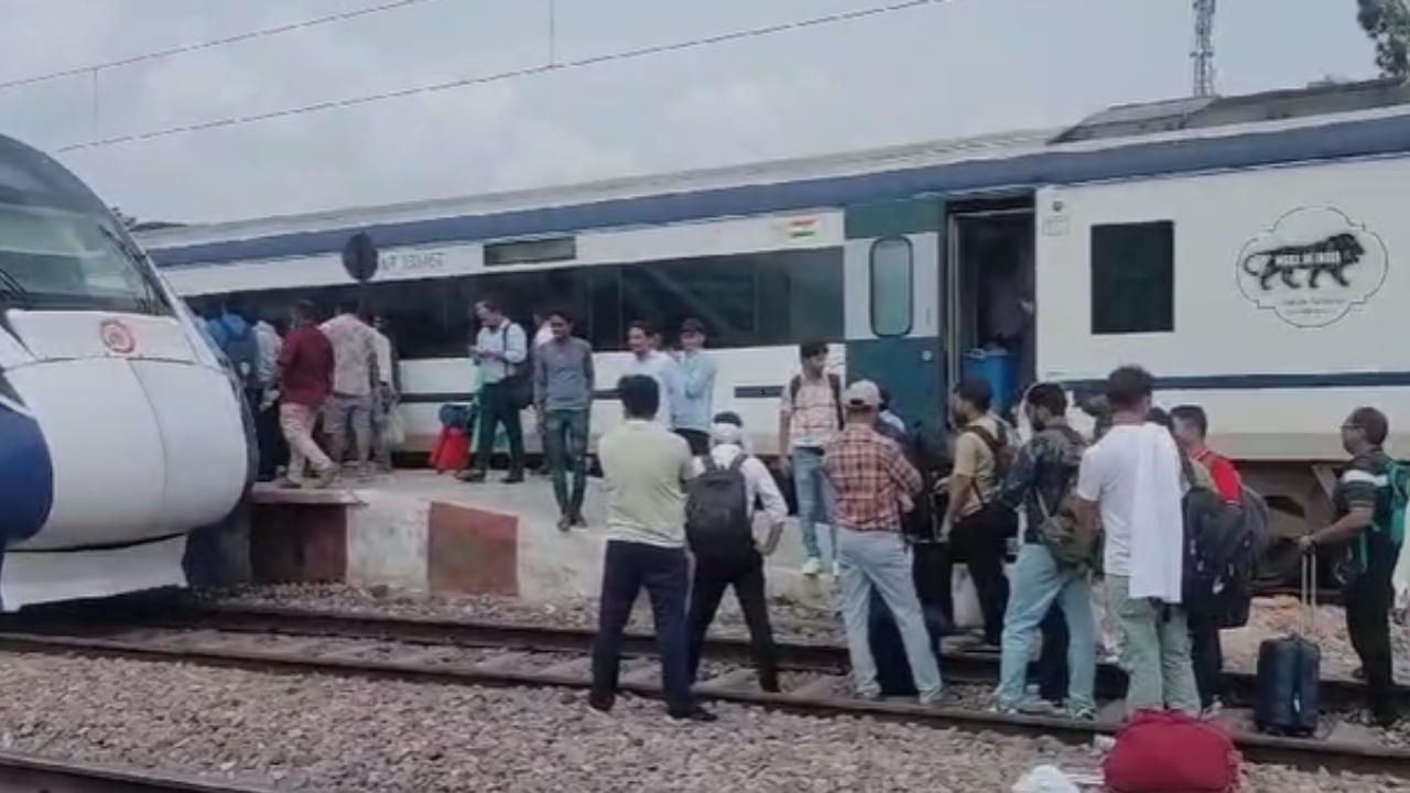 Delay in Vande Bharat Express train