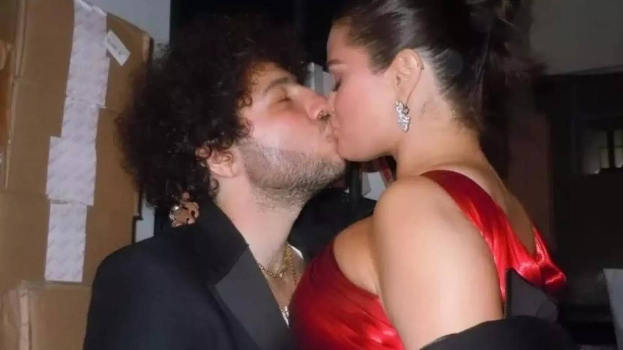 Selena Gomez Reveals She Can't Give Birth Due To Medical Issues. Says No One Has Loved Her Like BF Benny Blanco