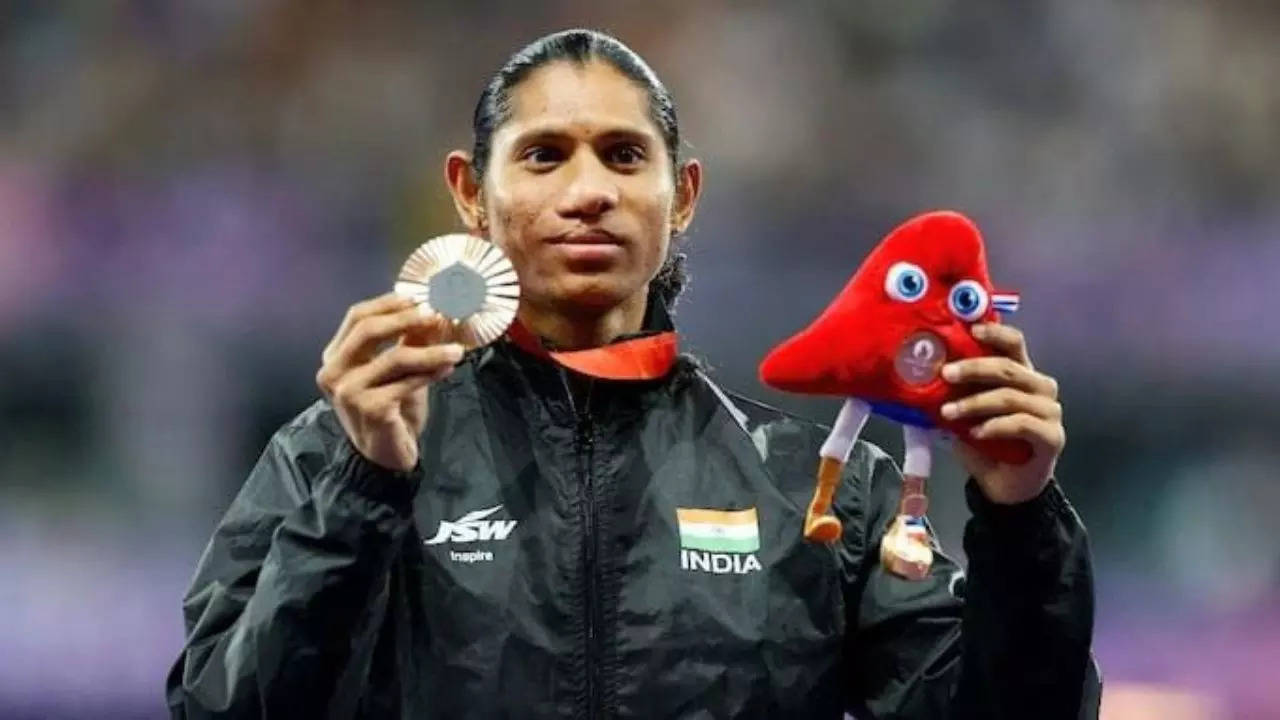 neighbours call  mental monkey paralympics 2024 bronze winner deepthi jeevanji inspiration story