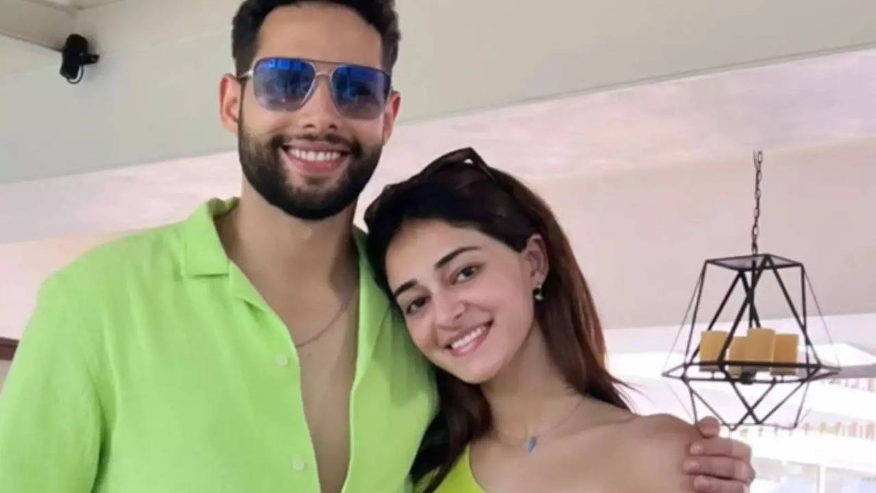 Siddhant Chaturvedi Doubles Down On 'Struggle' Remark For Ananya Panday: It’s Not Arrogance, It’s Confidence