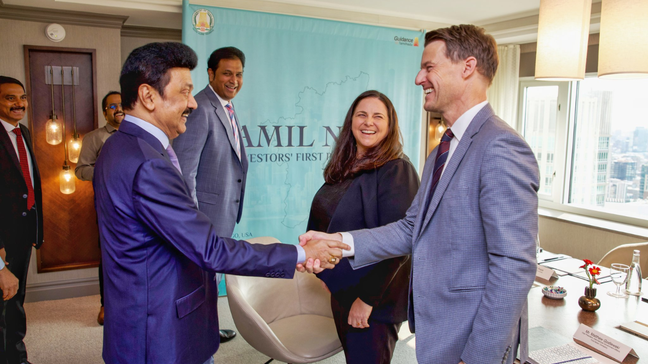 Tamil Nadu CM MK Stalin With Fords Officials