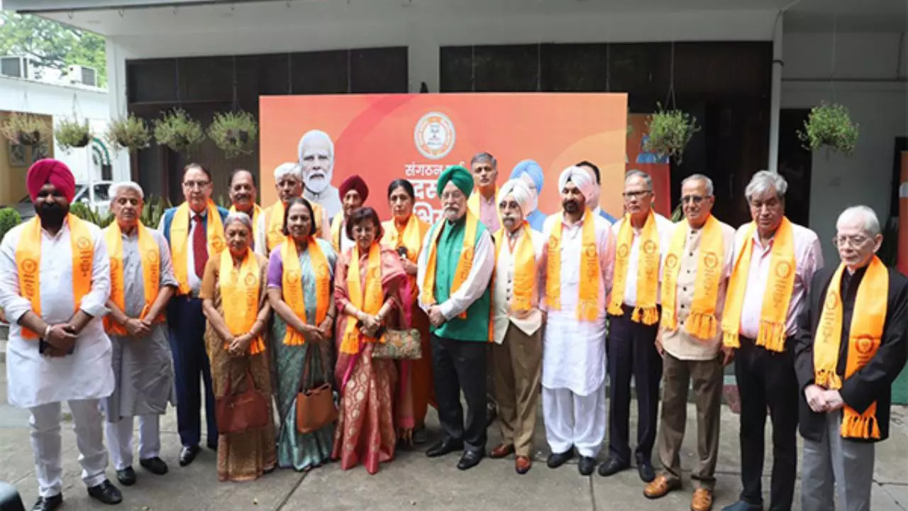 Retired civil servants, ex-servicemen join BJP