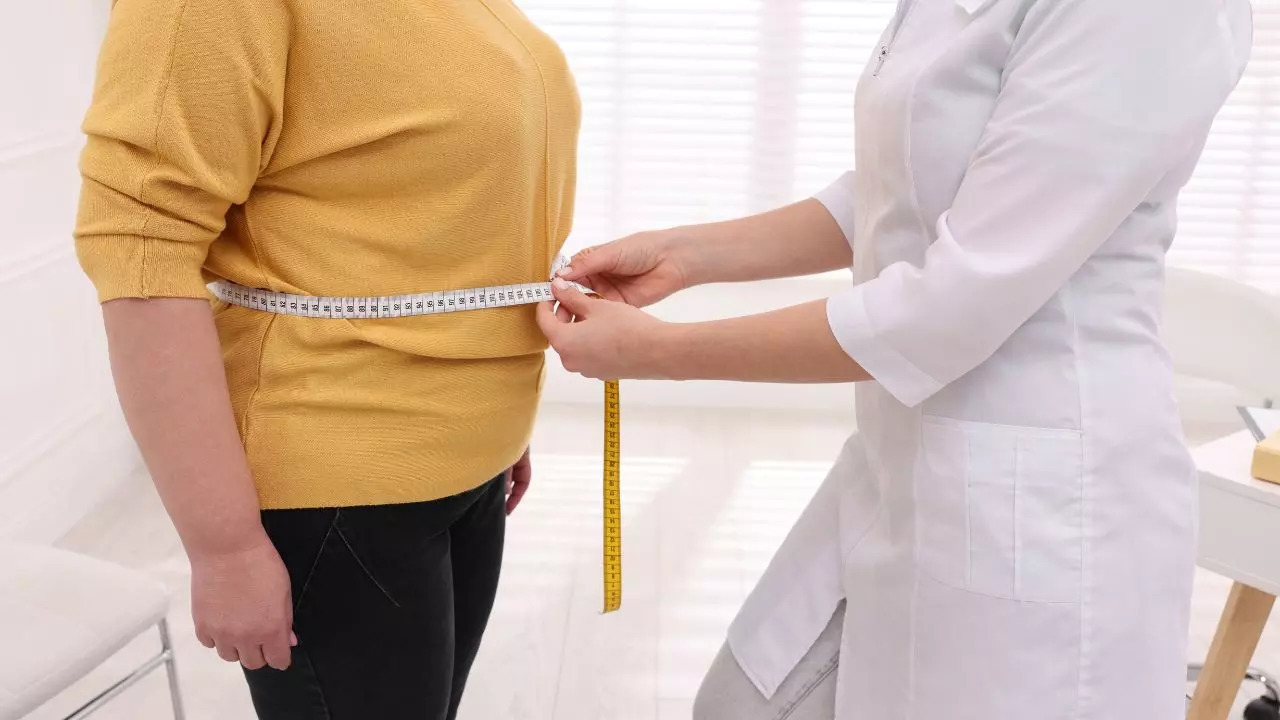 Excess Abdominal Fat Linked To Widespread Chronic Pain In Women