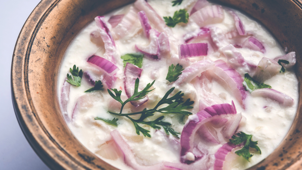 Stop Pairing Onions With Raita! Know Why It's Not Advisable