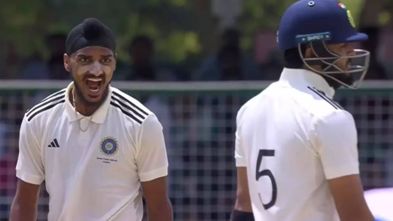 Arshdeep Singh Gives AGGRESSIVE Send-Off To Riyan Parag After Dismissing Him During Duleep Trophy: WATCH