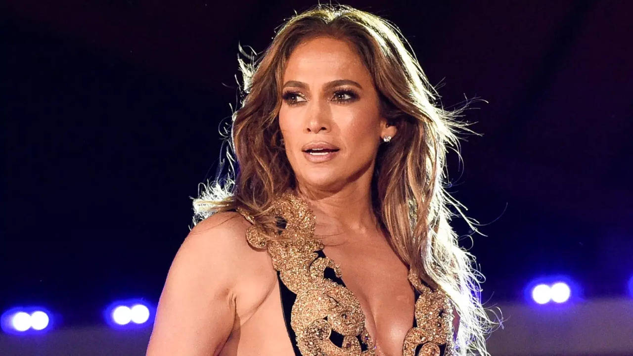 Jennifer Lopez In Negotiations To Buy Mansion Once Owned By Academy Award-Winning Novelist Amid Divorce Rumours: Report