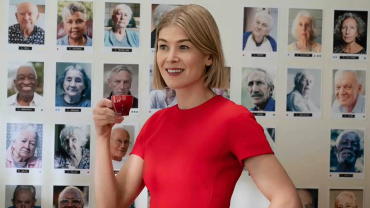 Rosamund Pike To Headline Netflix Thriller Thumblite Set In Silicon Valley