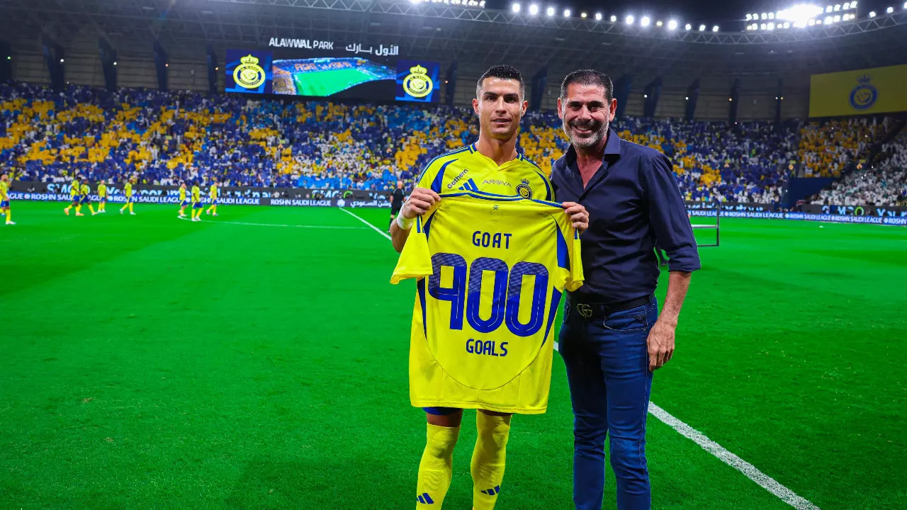 Cristiano Ronaldo Crowned the 'GOAT', Al Nassr Felicitate CR7 With 900 ...