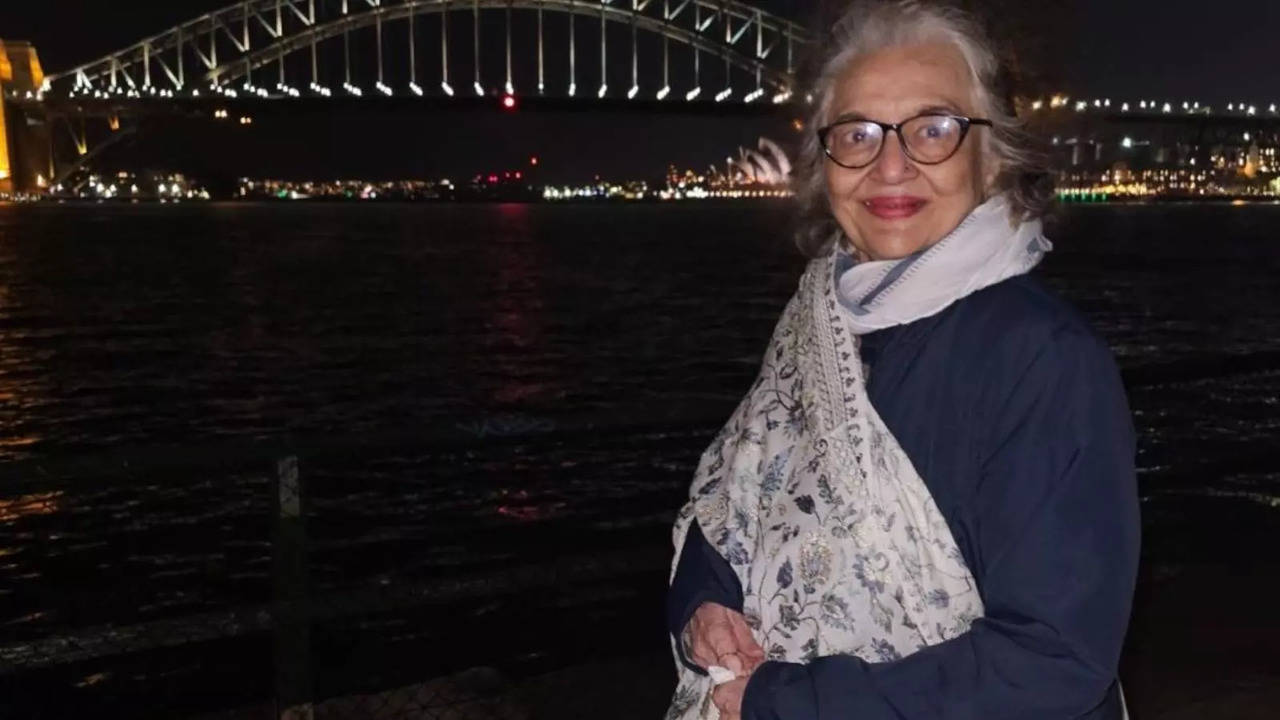 Asha Parekh Is Glowing And How! Veteran Actress Shares Stunning Pic From Her Australian Getaway