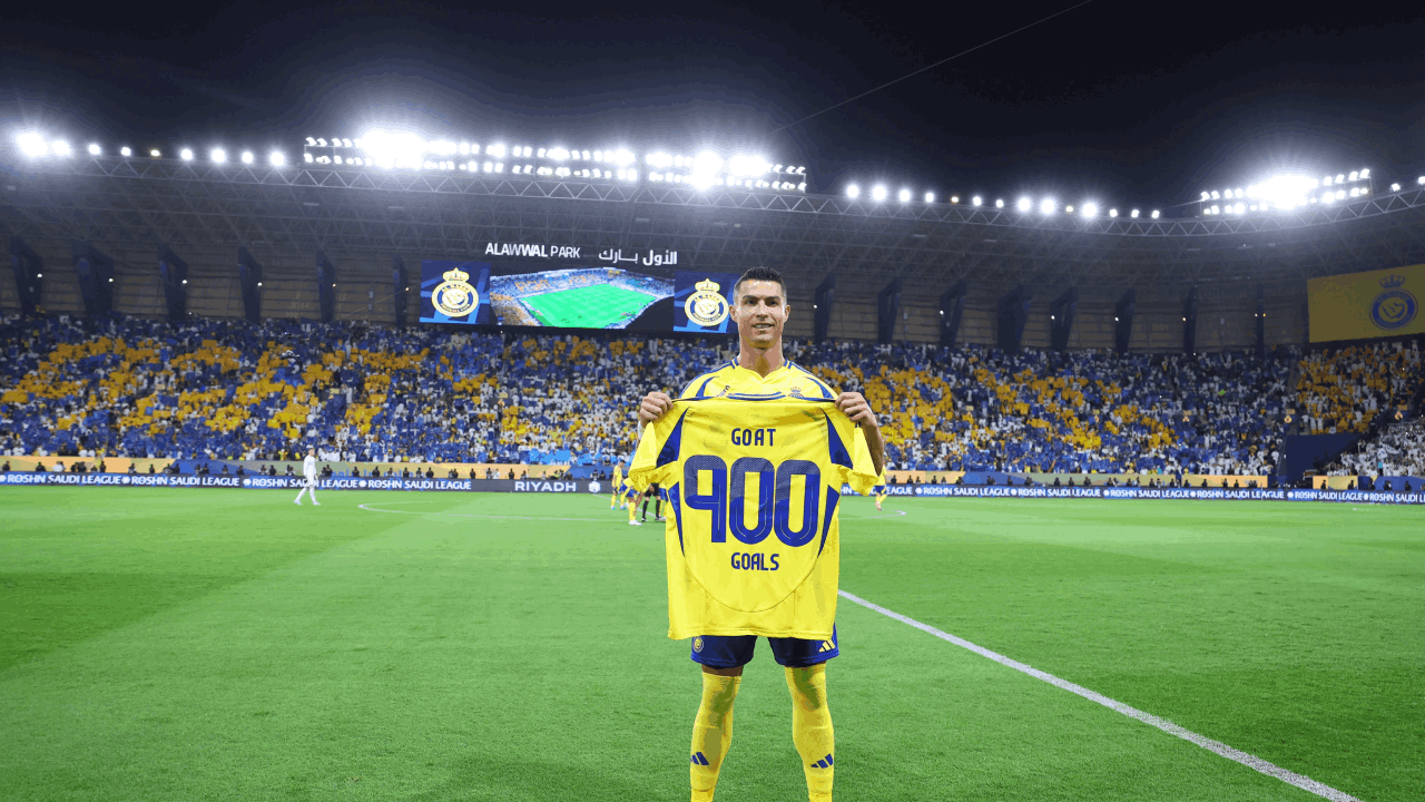 Ronaldo 900 goals Al Nassr jersey Twitter (1)