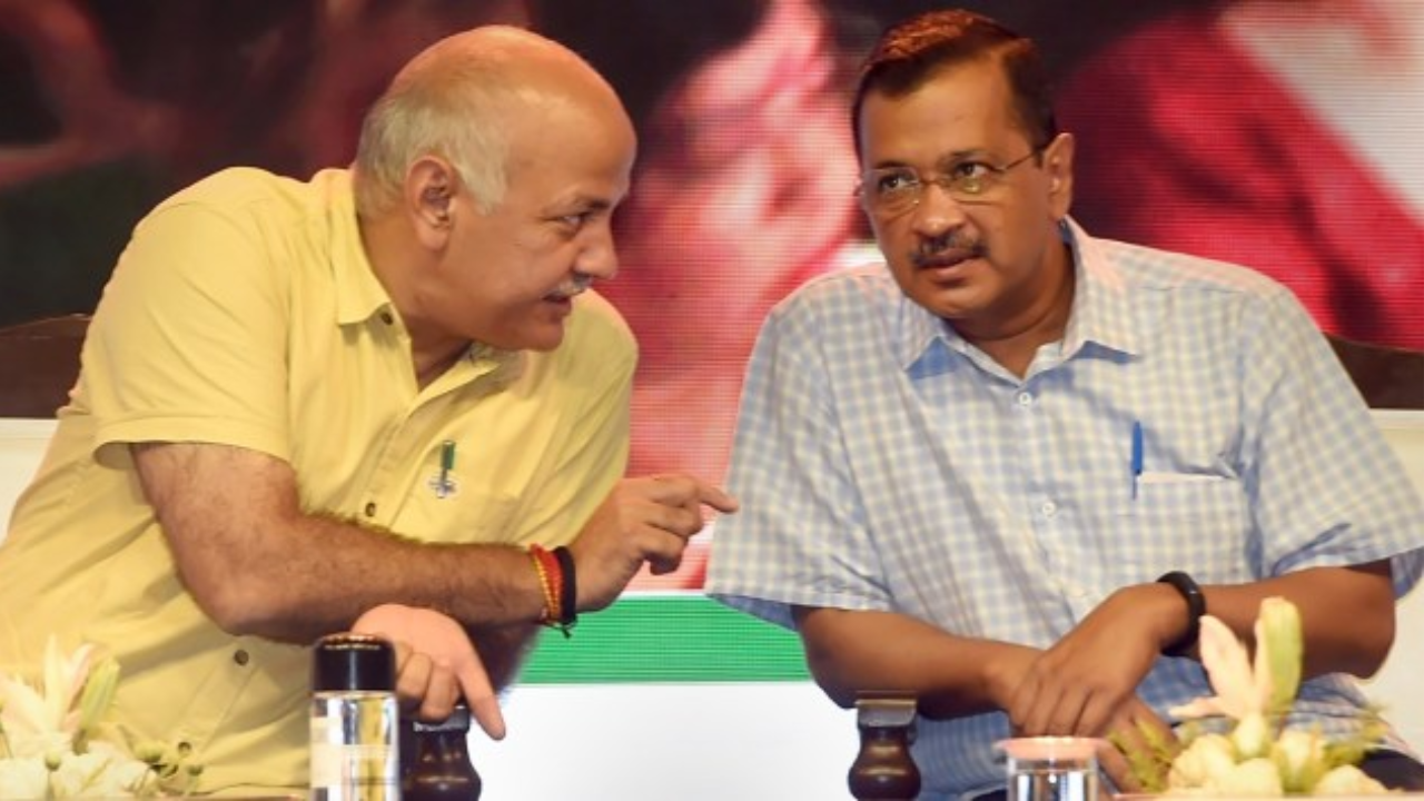 delhi to get its new cm today? all eyes on kejriwal and sisodia closed-door meet