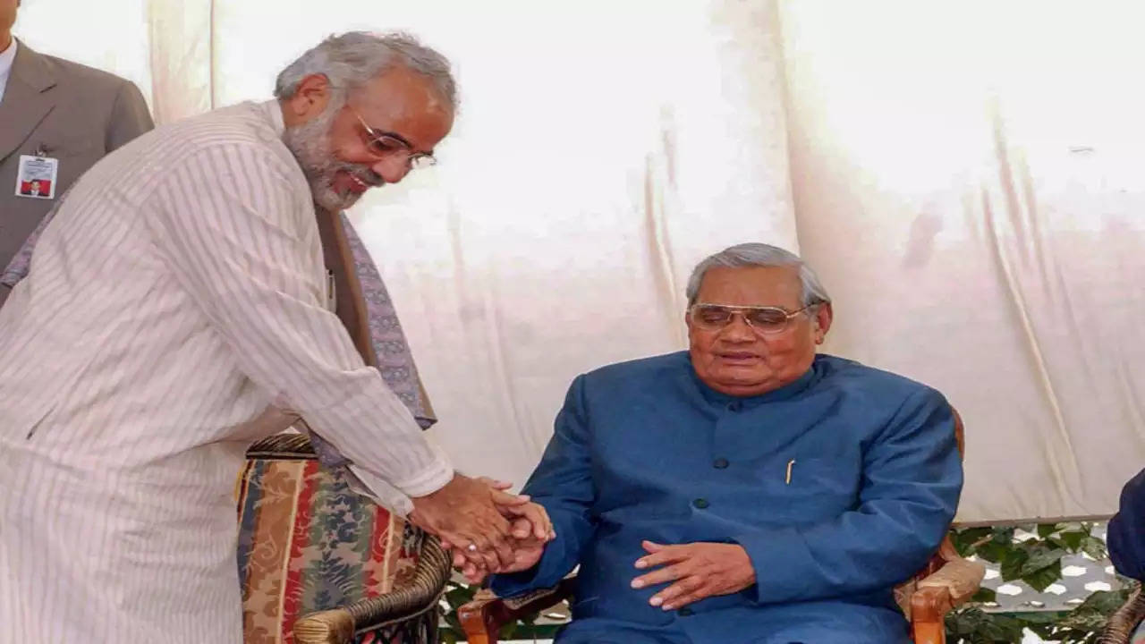 'two great pms in one frame: old video of narendra modi hugging atal bihari vajpayee goes viral