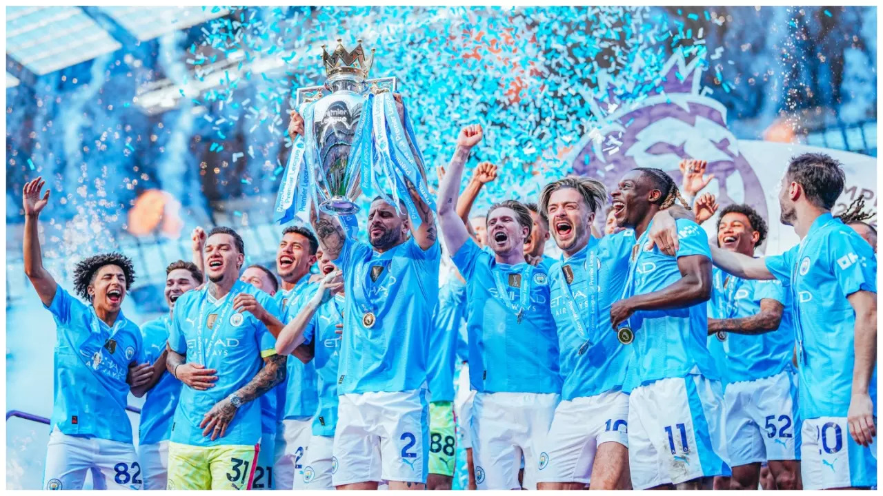 Manchester City beat West Ham 3-1 to clinch their 10th top flight title