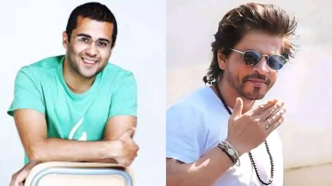 Chetan Bhagat Recalls Meeting Shah Rukh Khan, Says 'He Saw My Mom And Picked A Chair For Her...'