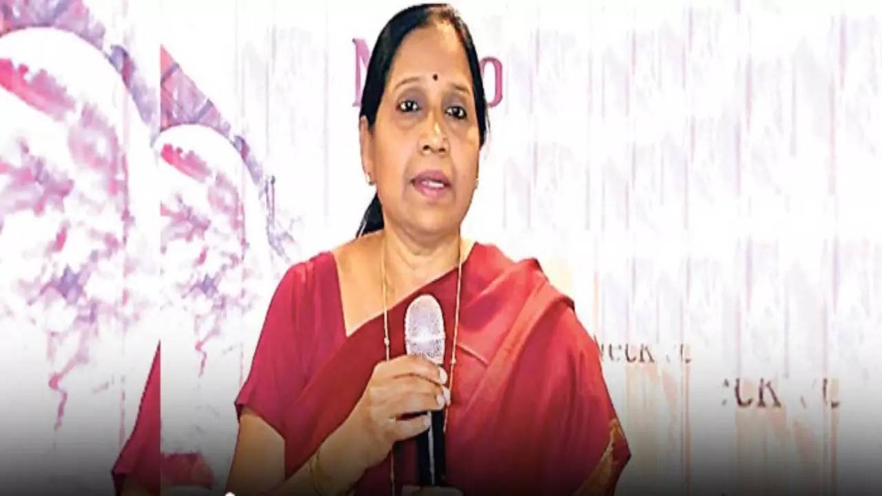 retired ias rani kumudini appointed as state election commissioner