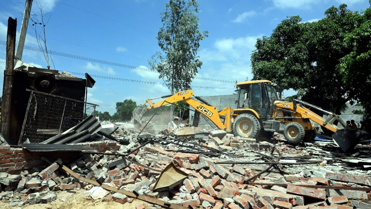 SC said no bulldozer action will be taken till October 1