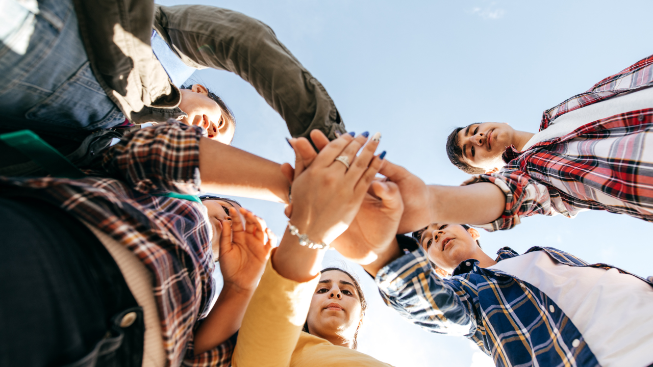 Teens and parents (Credit-Canva)