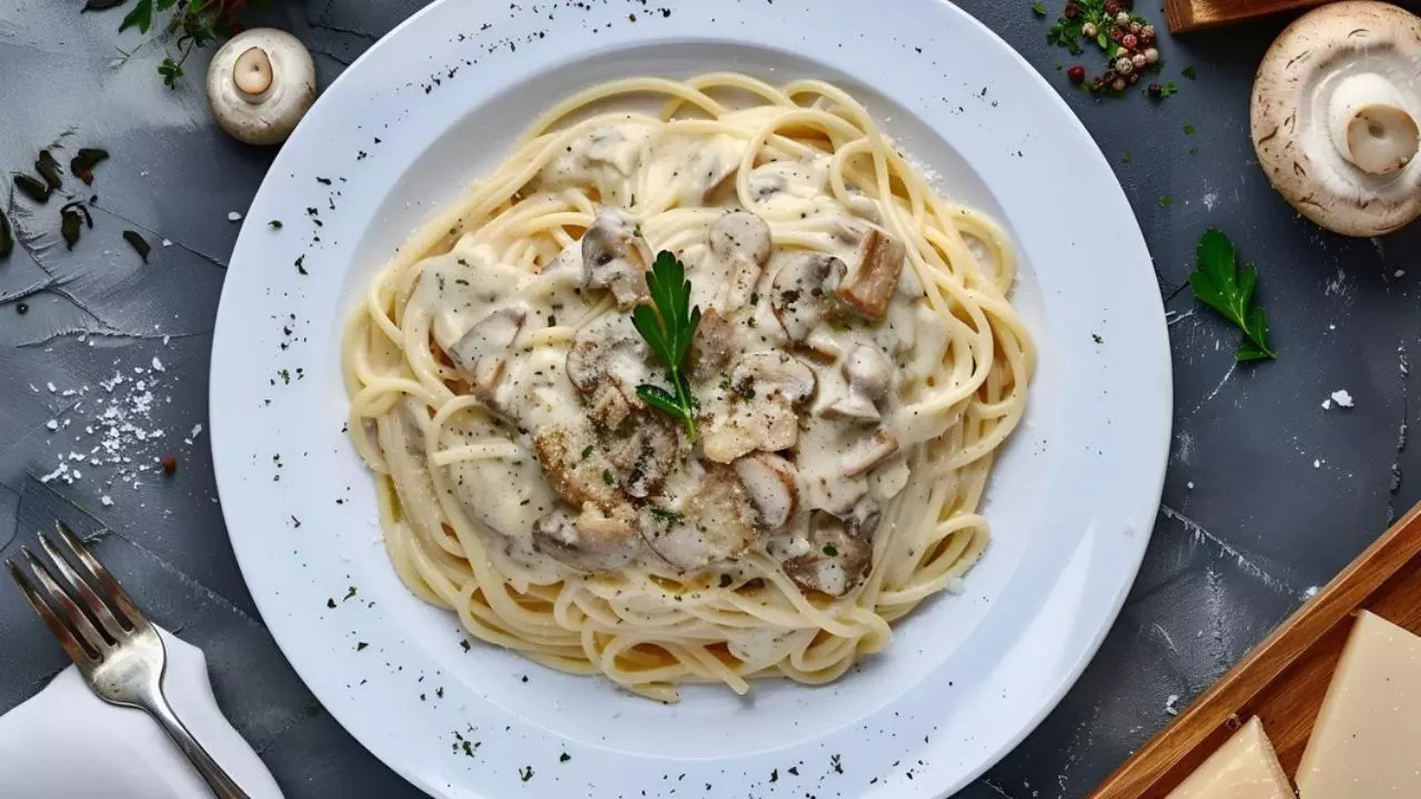 Creamy Mushroom Ragi Spaghetti For Dinner