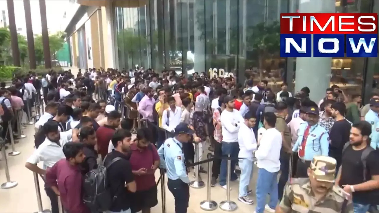 A large crowd awaits the opening of Mumbai's BKC Apple store on iPhone 16 Sale Day. | Credit: ANI